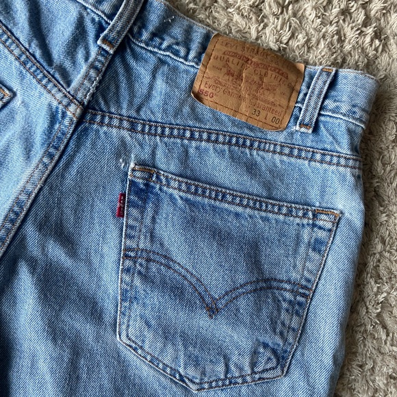 Vintage Levi’s Shorts - Picture 3 of 3